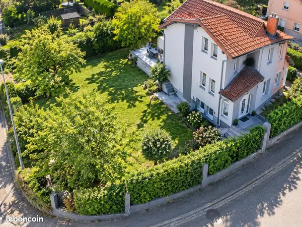 Maison 8 pièces 135 m²