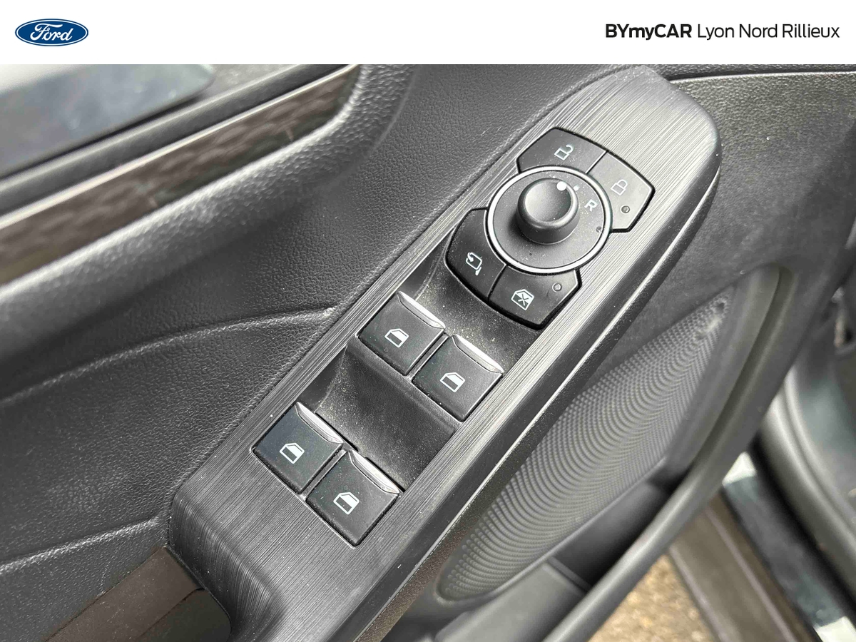 Ford Kuga 2.5 Duratec 180 ch FlexiFuel FHEV E85 Powershift — photo 32