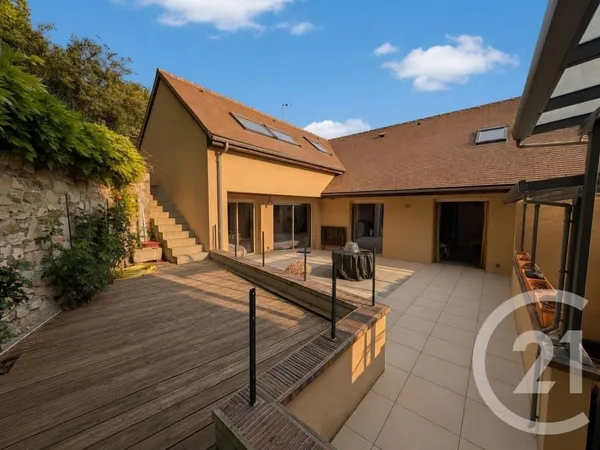 Maison 7 pièces 206 m²