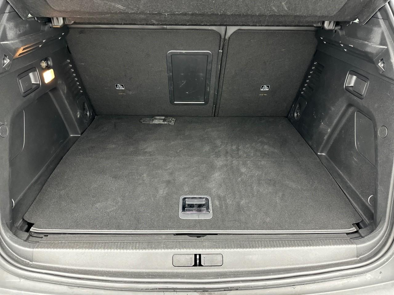 Peugeot 3008 hybrid 225 e-eat8 allure — photo 6