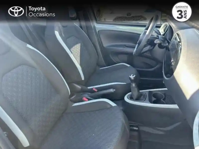Toyota Aygo X 1.0 vvt-i 72ch air design my24 — photo 6