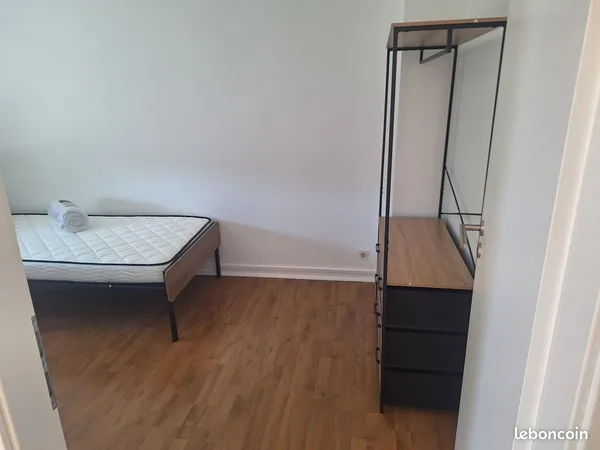 Chambre en colocation meublée - Strasbourg Neudorf