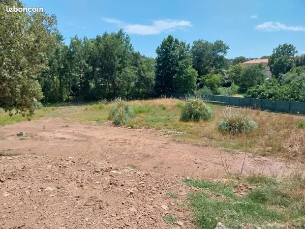 Terrain 2 235 m² Saint Raphael