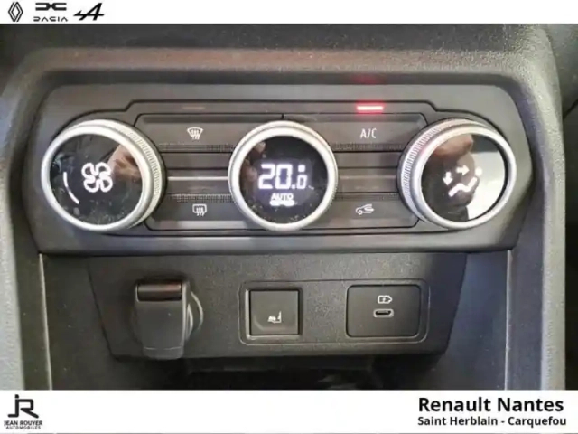 Dacia Jogger 1.0 tce 110ch extreme 7 places — photo 12