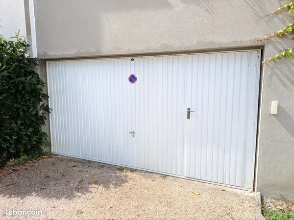 Garage 65m2