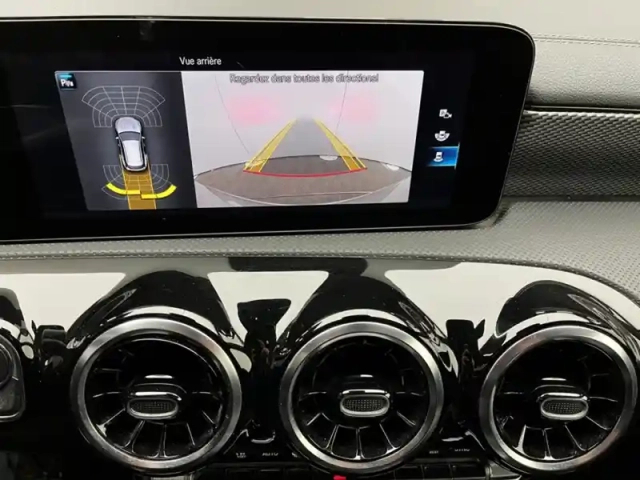 Mercedes Cla 180 d progressive line — photo 19