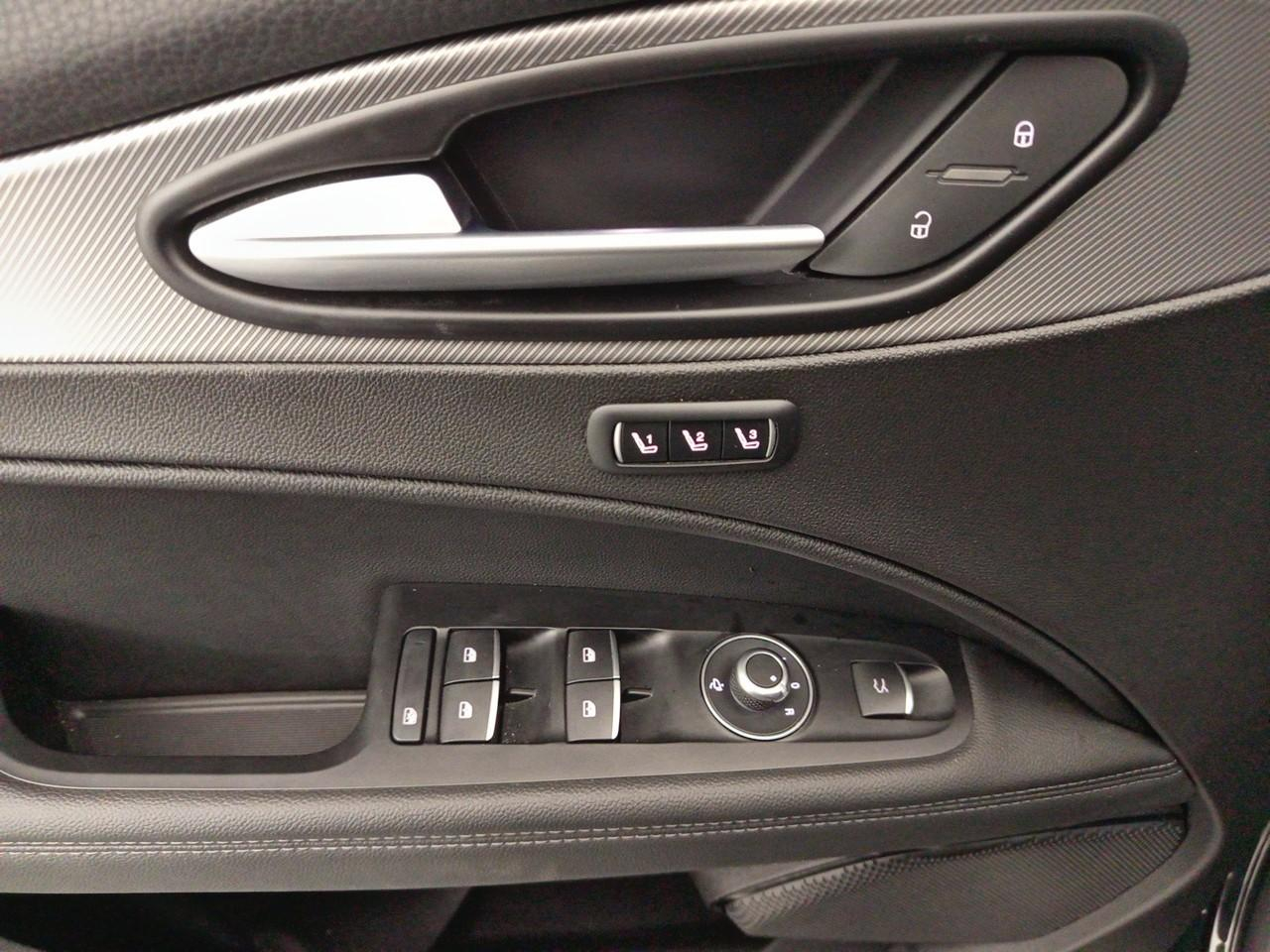 Alfa Romeo Stelvio 2.2 160 ch at8 veloce — photo 28