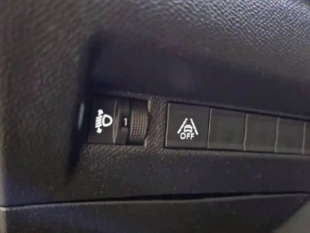 Peugeot 2008 puretech 100 s&amp;s bvm6 — photo 59
