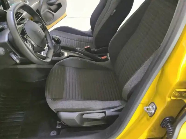 Peugeot 208 puretech 75 s&amp;s bvm5 — photo 89