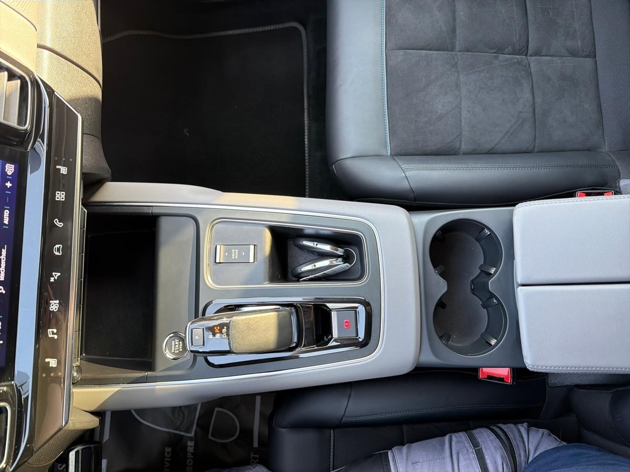 Citroën C5 Aircross hybrid 225ch shine pack e-eat8 — photo 23