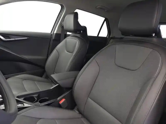 Kia Niro 1.6 gdi 171 ch phev dct6 — photo 17