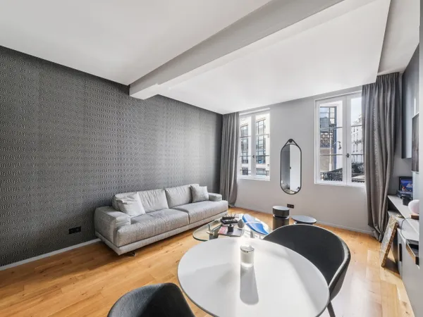 Vends appartement rénové par architecte charme et haut de gamme - 46m²