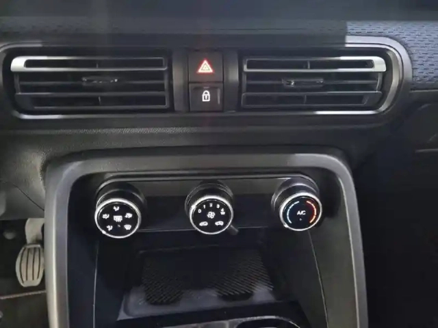 Citroën C3 turbo 100 ch manuelle — photo 23