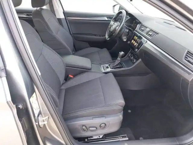 Skoda Superb combi 2.0 tdi 150 scr dsg7 — photo 163