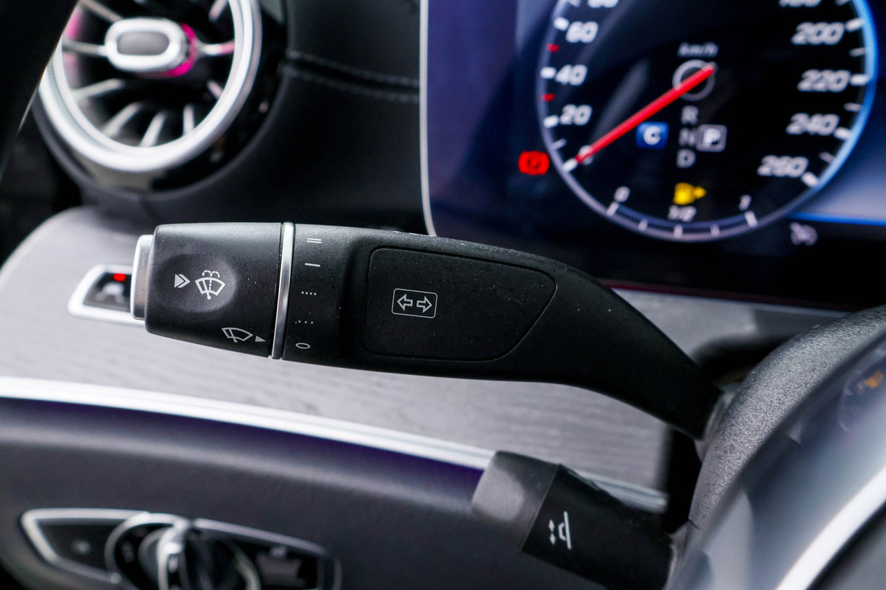 Mercedes CLS — photo 21