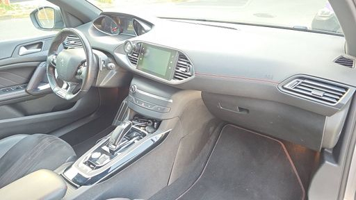 Peugeot 308 SW 1.6 Puretech 225 EAT8 - GT – 2018 – 120980 km – Essence – Boîte Automatique — photo 24