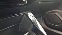 Peugeot 2008 1.2 PureTech 100ch S&S Style — photo 16