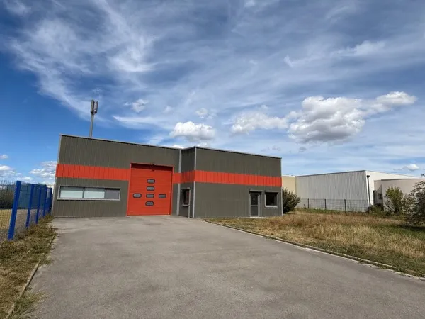 A VENDRE - BATIMENT D ACTIVITE