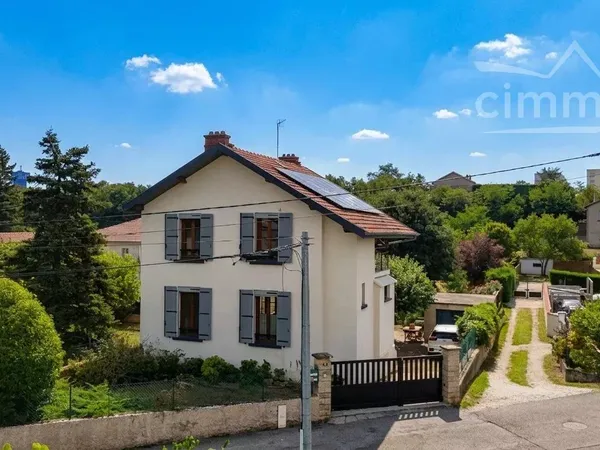Saint-Rambert-d'Albon – Maison individuelle atypique et pleine de charme avec terrain constructible