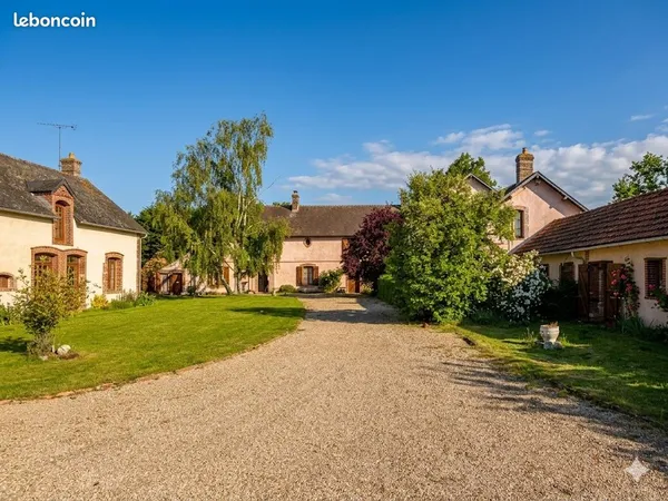 Maison 7 pièces 414 m²