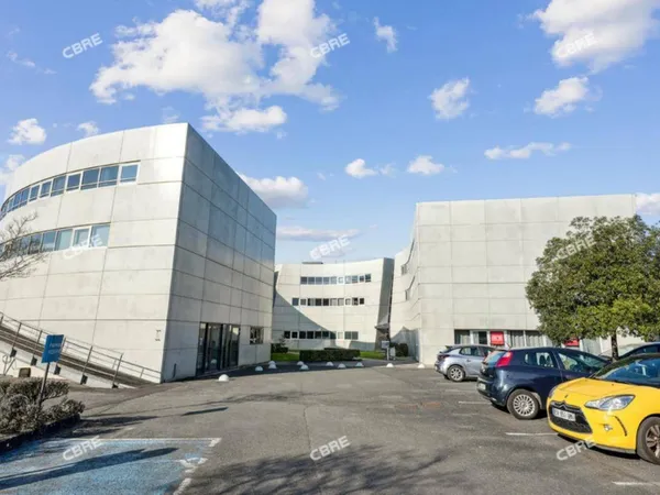 Bureaux 1335 m²