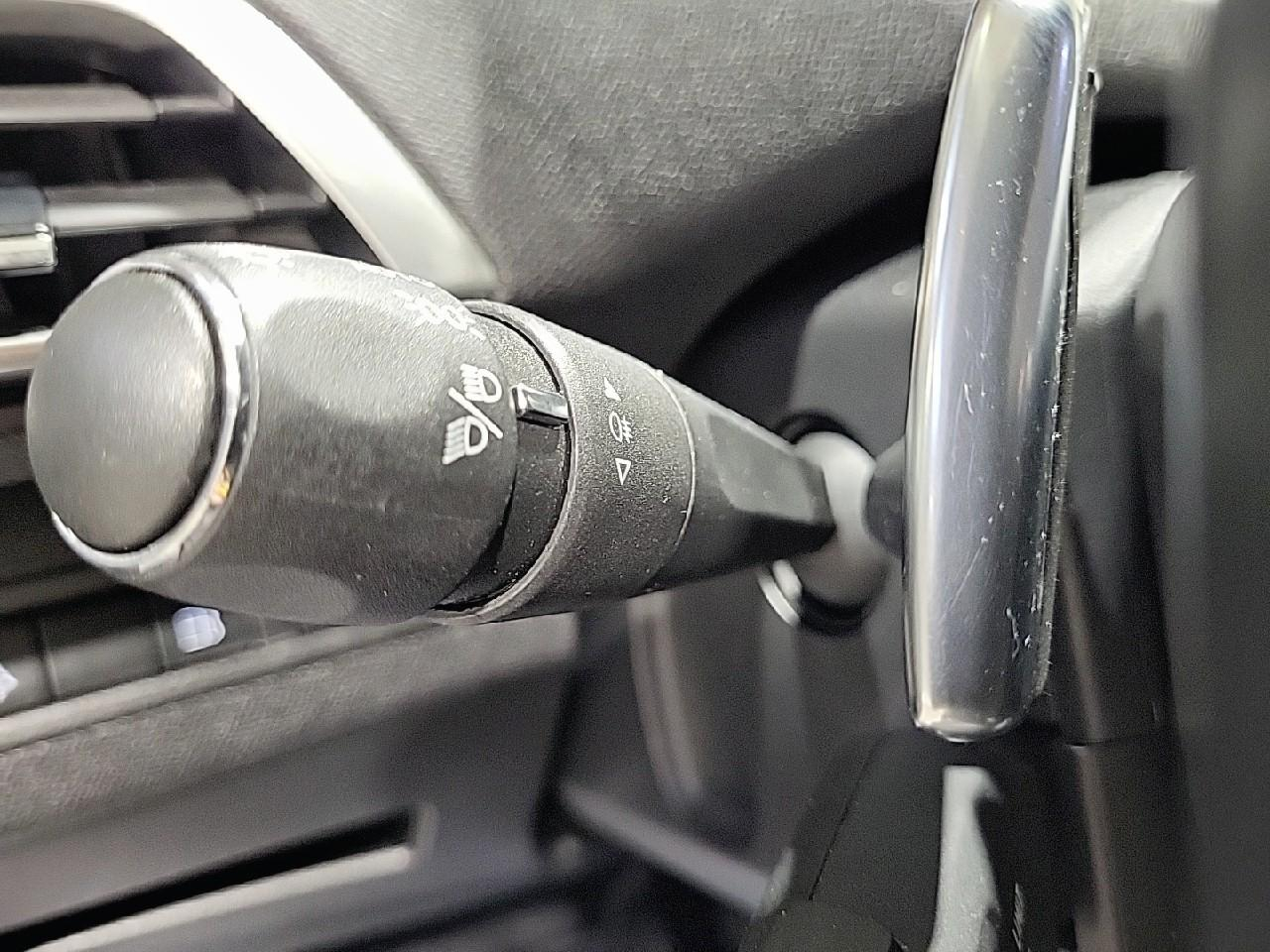 Peugeot 3008 hybrid 225 e-eat8 active pack — photo 19