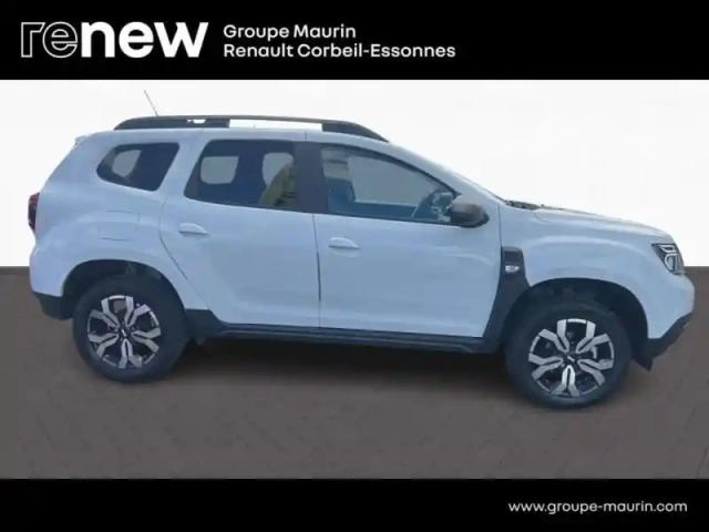 Dacia Duster 1.0 eco-g 100ch  journey + 4x2 — photo 4