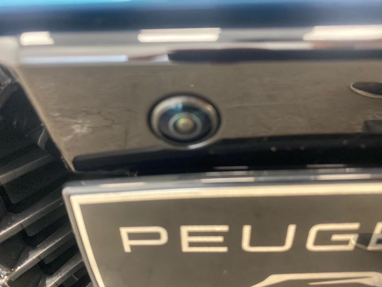 Peugeot 5008 hybrid 136 e-dcs6 gt — photo 32