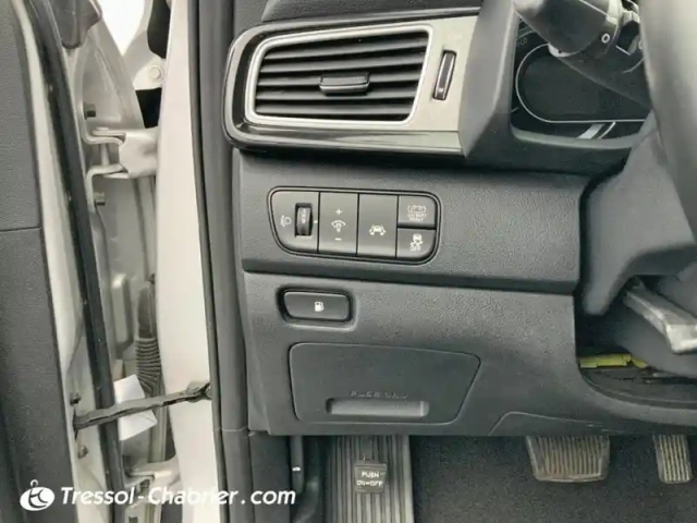 Kia Niro 1.6 gdi hybride rechargeable 141 ch dct6 active — photo 16