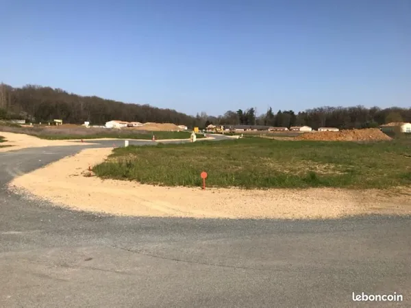 Terrain 686 m² Saint Julien L Ars