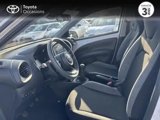 Toyota Aygo X 1.0 vvt-i 72ch active business my23 — photo 9