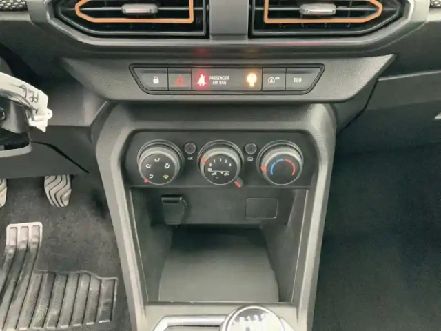Dacia Sandero eco-g 100 - 22 — photo 20