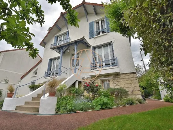 Maison 6 pièces 174 m²