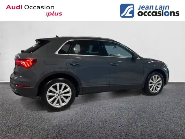 Audi Q3 35 tfsi 150 ch — photo 4