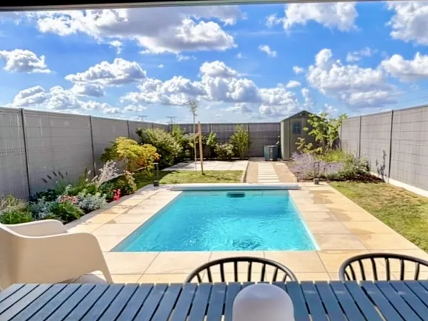 Maison avec piscine - 80m2 - Metzeresche