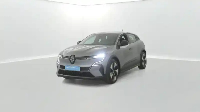 Renault Megane e-tech ev40 130ch standard charge — photo 27
