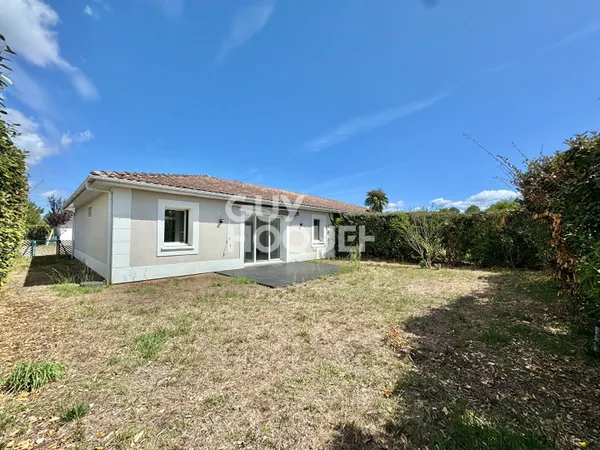 CALME - Maison de plain pied avec garage