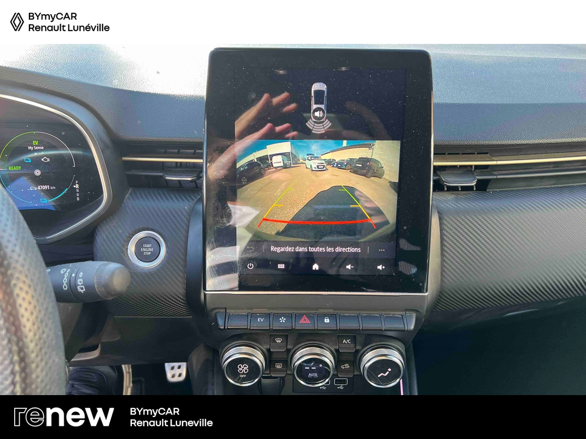 Renault Clio E-Tech full hybrid 145 — photo 20