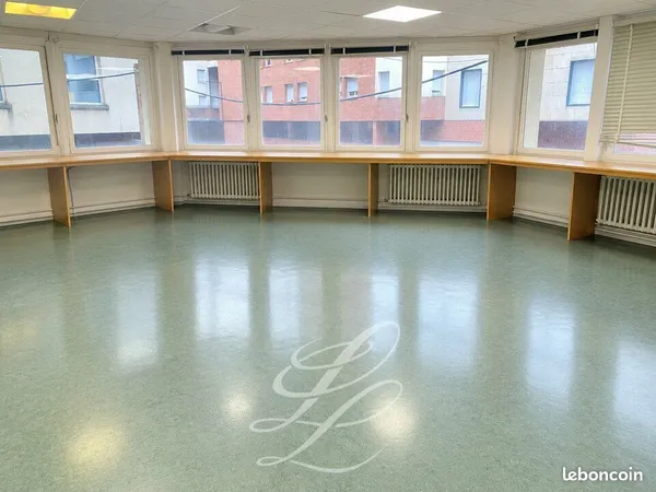 Bureaux 444 m² LE MANS