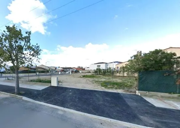 Terrain 309 m²