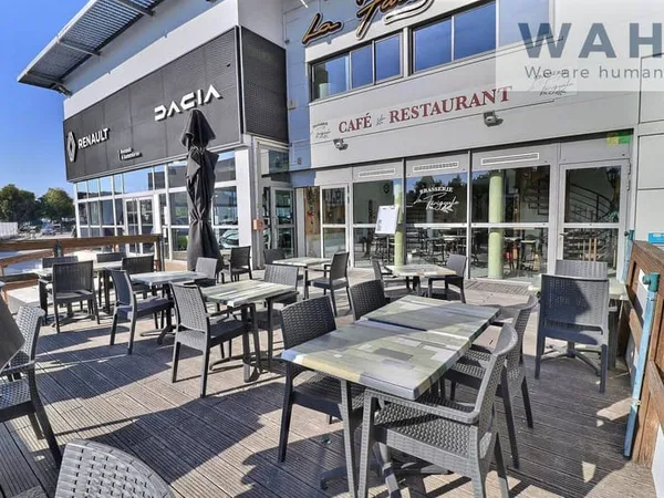 Fonds de commerce 316 m²