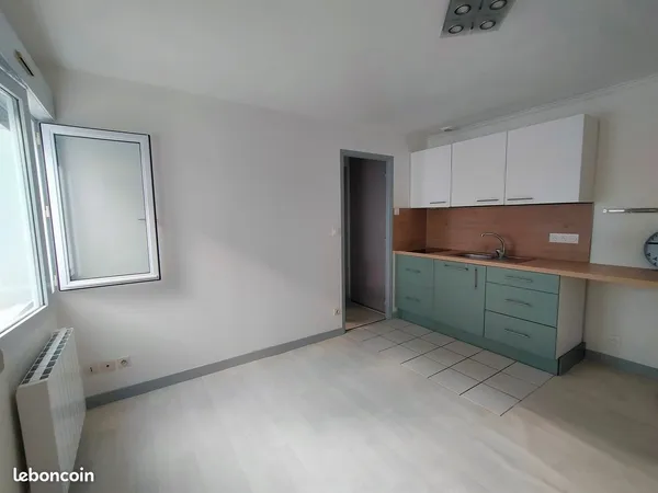 Location T2 SENE (56) 28 m2 vide