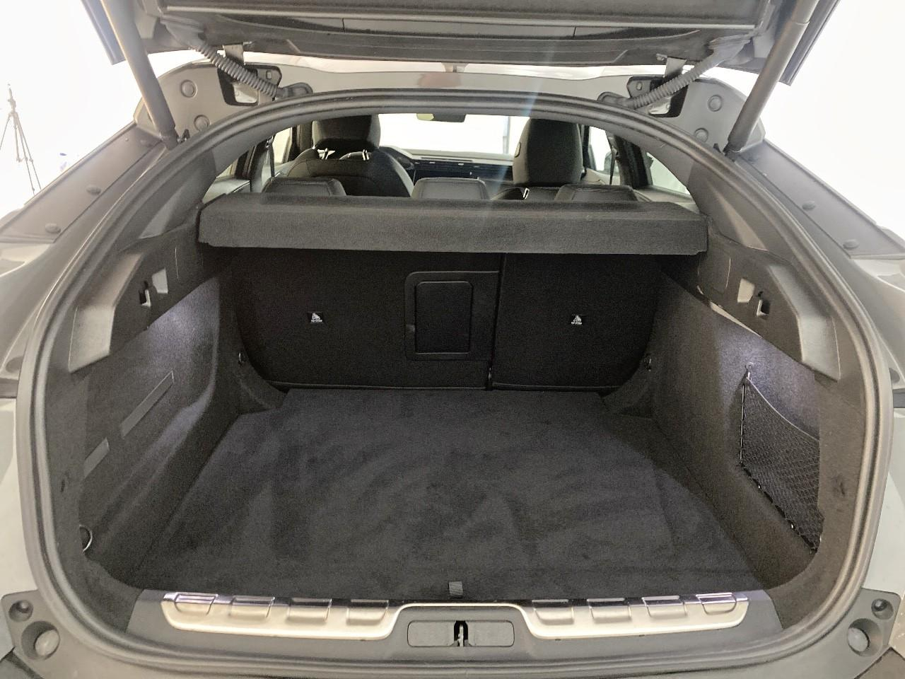 Peugeot 408 hybrid 145 e-dcs6 gt — photo 6