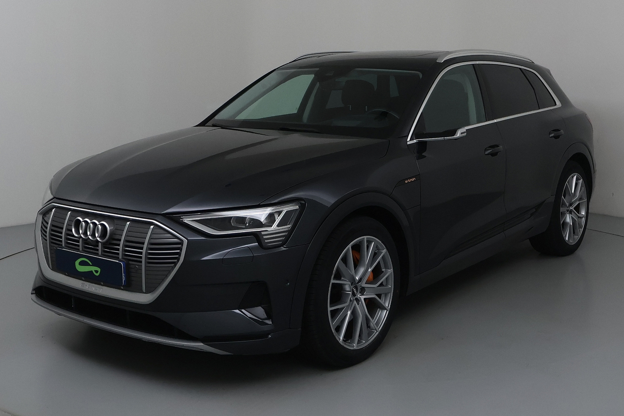 Audi E-TRON — photo 1