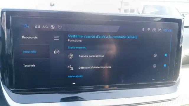 Peugeot 2008 hybrid 136 e-dcs6 — photo 21