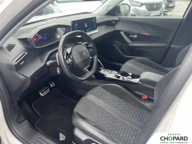 Peugeot 2008 puretech 130 s&amp;s eat8 — photo 48
