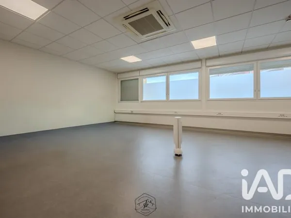 Local 1 pièce 40 m²