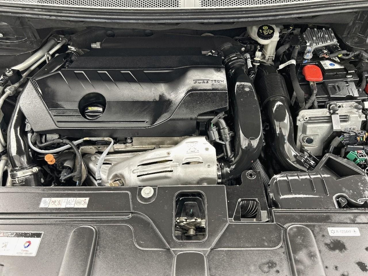 Peugeot 3008 hybrid 225 e-eat8 allure pack — photo 15