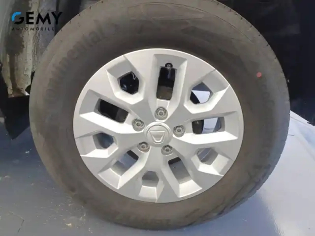 Dacia Duster tce 150 fap 4x2 edc — photo 26