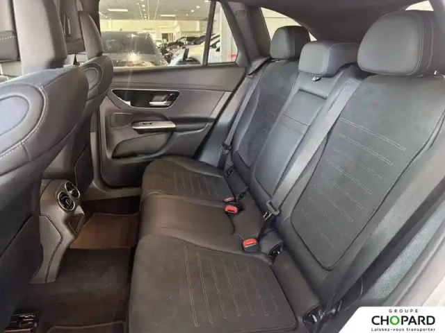Mercedes Glc 300 e 9g-tronic 4matic — photo 18